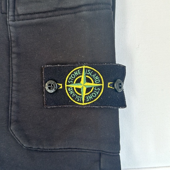 Stone Island Fleece shorts Size S - Picture 5 of 8